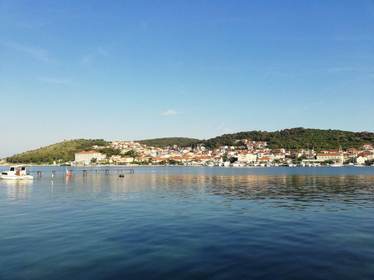 Apartments Luki Trogir Exterior foto