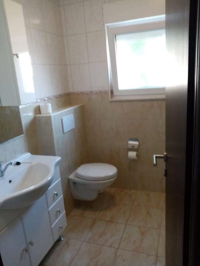 Apartments Luki Trogir Exterior foto